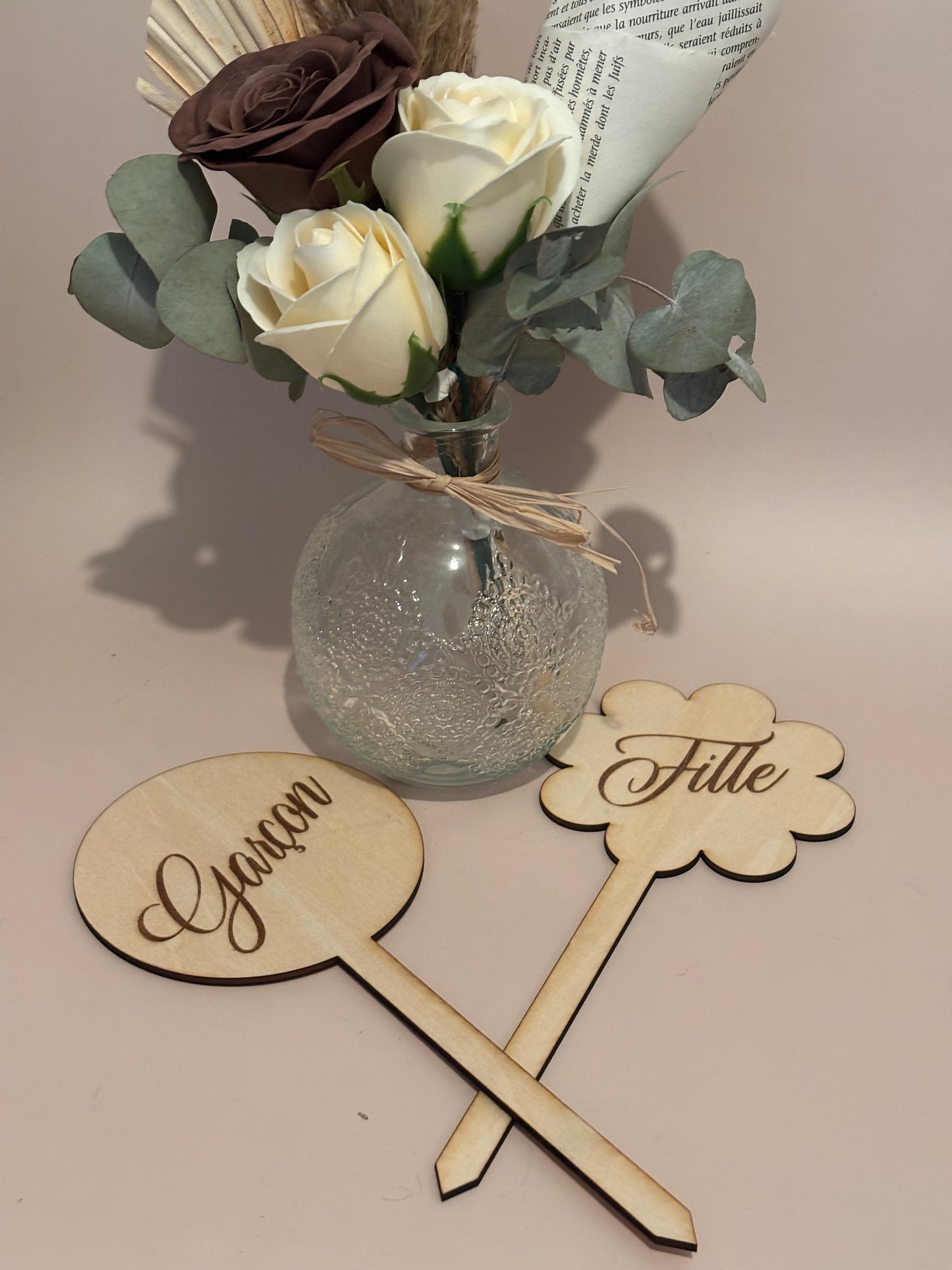 Pancartes “Fille / Garçon” en bois – Gender Reveal