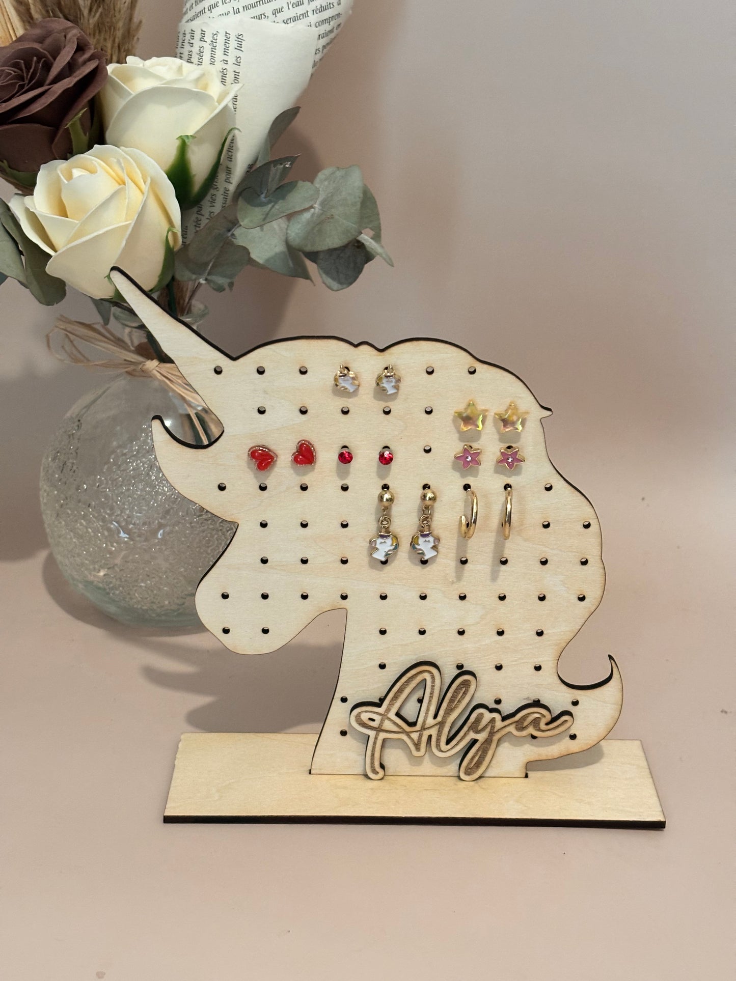 Présentoir à Boucles d’Oreilles Licorne en Bois – Personnalisé avec Prénom – Rangement Bijoux Enfant