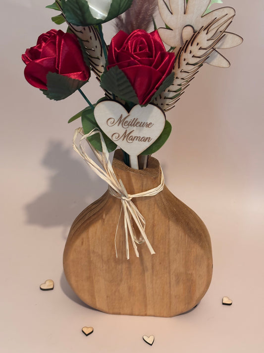 bouquet dans vase bois – édition “Meilleure Maman” :