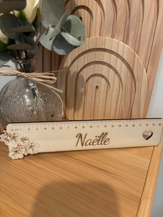 Règle en bois personnalisée
