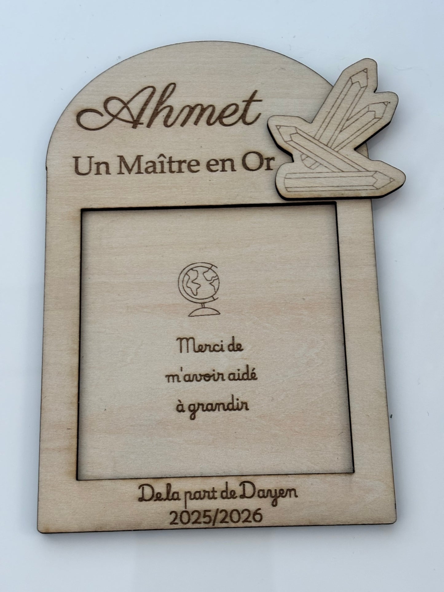 Bloc-notes personnalisé en bois - Cadeau pour maîtresse, orthophoniste, AESH, ATSEM - modèle festons